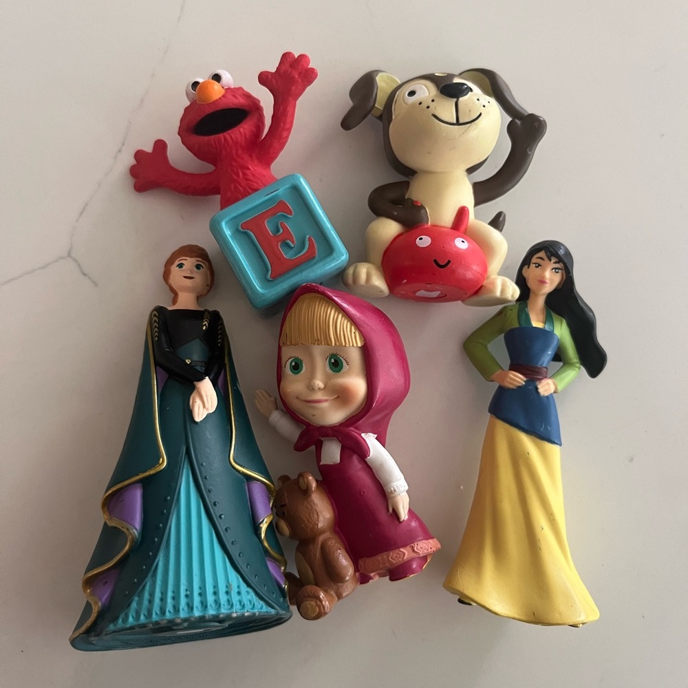 Tonies Disney Frozen Anna, Mulan, Masha and the Bear, Sesame Street Elmo, Dog